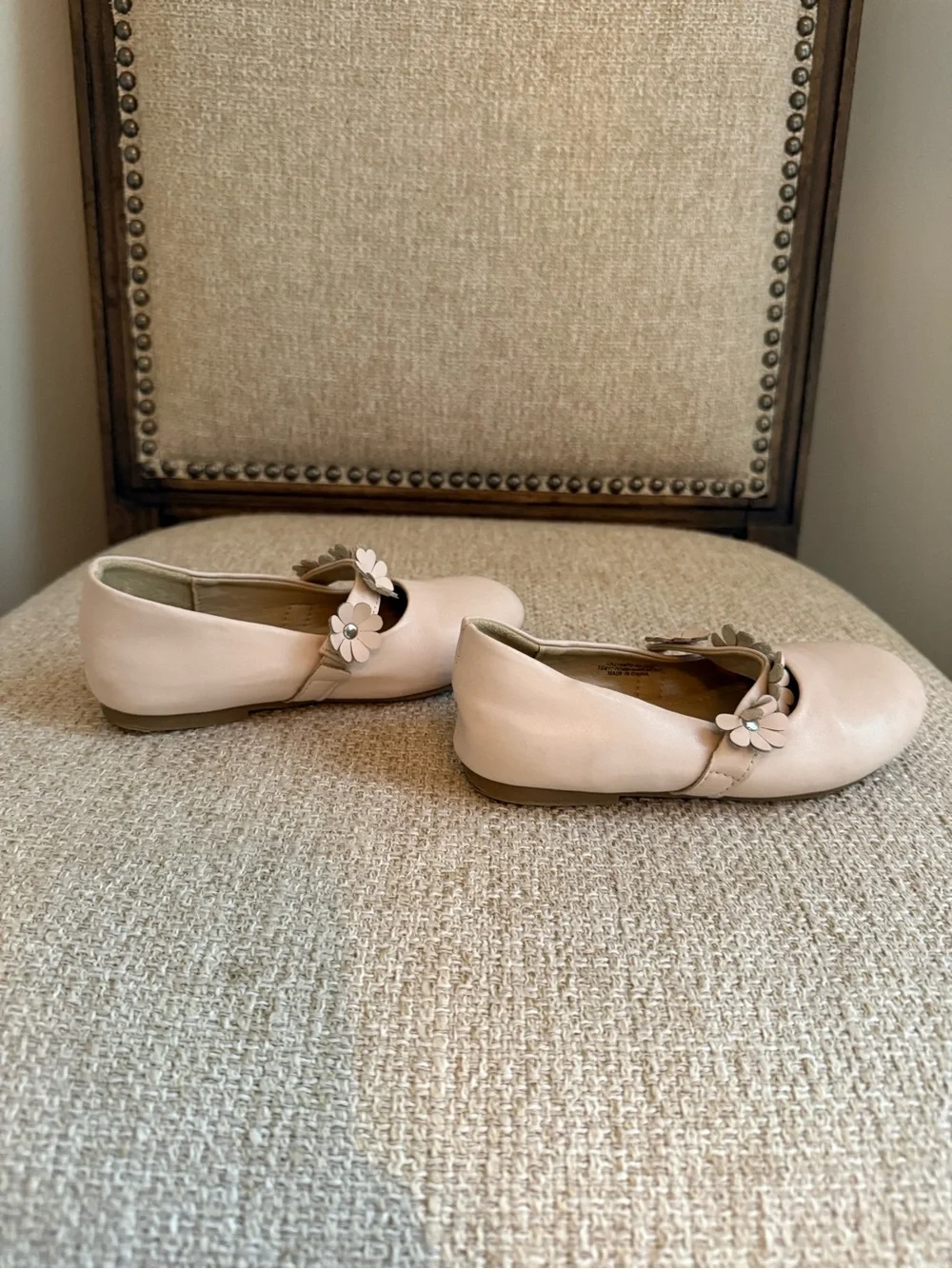 Kiderence Girls toddler Ballet Flat shoes in blush pink Flower Embellishments
